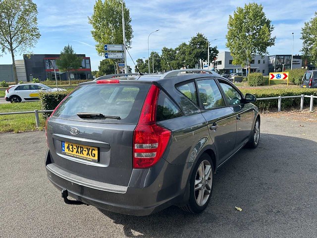 Kia - cee'd sporty wagon - 1.6 business ed. - car - 2007 - afbeelding 34 van  61
