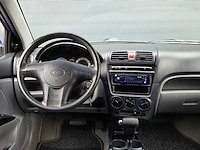 Kia - picanto - 1.1 lxe - automaat - 2005 - 17-rt-tj - personenauto - afbeelding 3 van  23