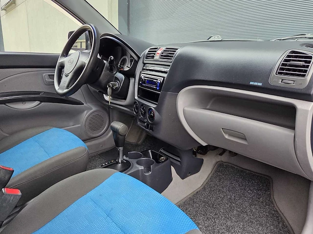 Kia - picanto - 1.1 lxe - automaat - 2005 - 17-rt-tj - personenauto - afbeelding 15 van  23