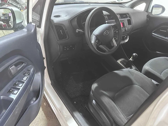 Kia - rio - 1.2 cvvt plus pack - 03-xpk-5- 2012 - afbeelding 17 van  19