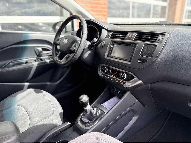 Kia - rio - 1.2 cvvt super pack - personenauto- 2013 - afbeelding 4 van  24