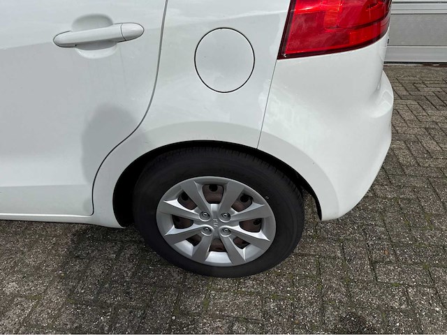 Kia - rio - 1.2 cvvt super pack - personenauto- 2013 - afbeelding 13 van  24