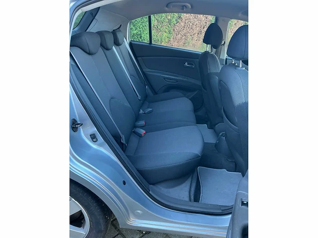 Kia - rio - 1.6 cvvt x-ecutive - 29-sh-xr - afbeelding 12 van  22