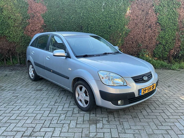 Kia - rio - 1.6 cvvt x-ecutive - 29-sh-xr - afbeelding 6 van  22