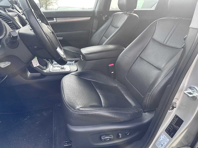 Kia - sorento - 2.4 x-clusive - 35-klx-8- 2010 - afbeelding 5 van  15