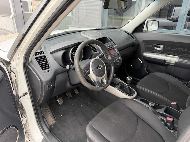 Kia - soul - 1.6 rhythm - personenauto - 2013 - afbeelding 28 van  29