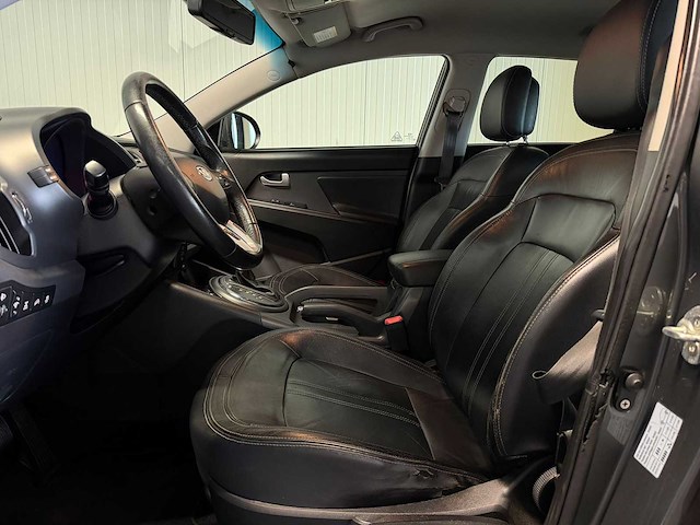 Kia - sportage - 2.0 x-clusive - personenauto - 2010 - afbeelding 12 van  27