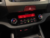 Kia - sportage - 2.0 x-clusive - personenauto - 2010 - afbeelding 19 van  27