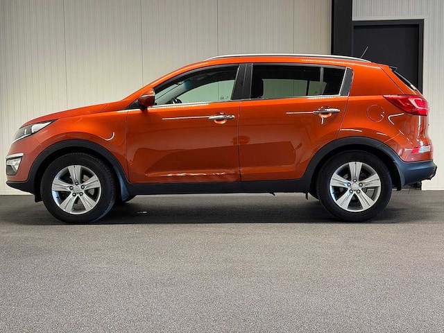 Kia - sportage - 2.0 x-ecutive plus - 97-nkp-2- 2010 iaw - afbeelding 12 van  13