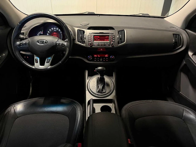 Kia - sportage - 2.0 x-ecutive plus - 97-nkp-2- 2010 iaw - afbeelding 4 van  13