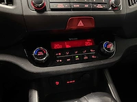 Kia - sportage - 2.0 x-ecutive plus - 97-nkp-2- 2010 iaw - afbeelding 10 van  13