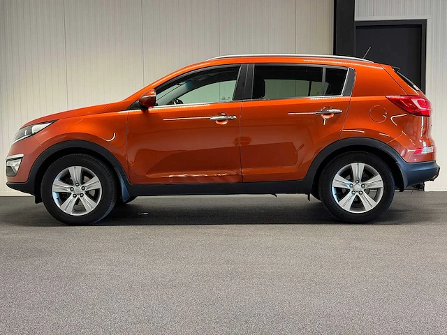 Kia - sportage - 2.0 x-ecutive plus - 97-nkp-2- 2010 iaw - afbeelding 4 van  13