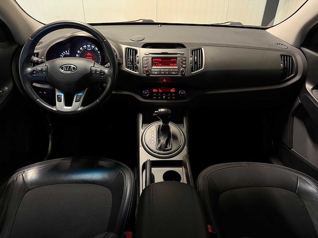 Kia - sportage - 2.0 x-ecutive plus - 97-nkp-2- 2010 iaw - afbeelding 4 van  13