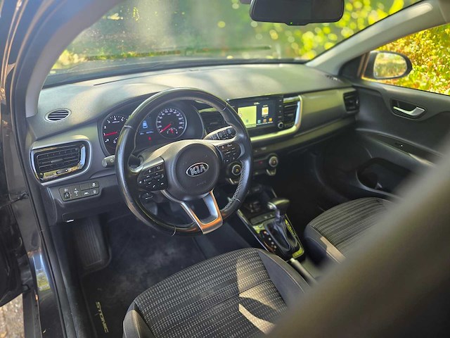 Kia - stonic - 1.0 t-gdi dynpl.line - automaat - 2019 - personenauto - afbeelding 4 van  32