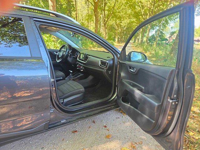 Kia - stonic - 1.0 t-gdi dynpl.line - automaat - 2019 - personenauto - afbeelding 19 van  32