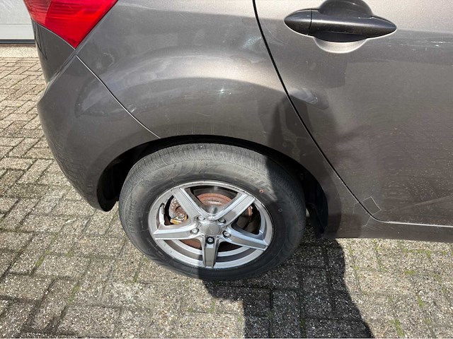 Kia - venga - 1.4 cvvt plus pack - personenauto - 2013 - afbeelding 8 van  15