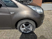 Kia - venga - 1.4 cvvt plus pack - personenauto - 2013 - afbeelding 9 van  15