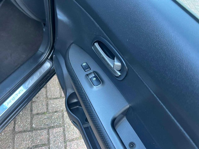 Kia carens 2.0 cvvt x-clusive 7 persoons, 19-xr-tp - afbeelding 13 van  23