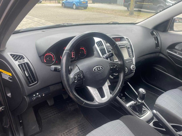 Kia cee'd 1.4 cvvt x-ecutive 2010 - afbeelding 6 van  10