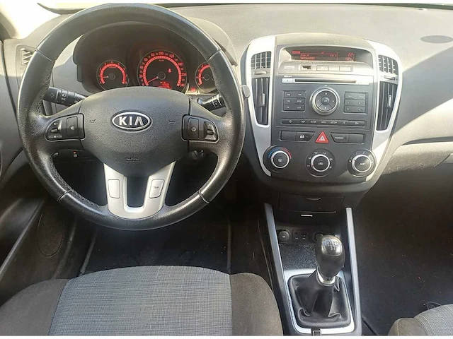 Kia cee'd 1.4 cvvt x-tra *, 66-ksv-9 - afbeelding 6 van  16