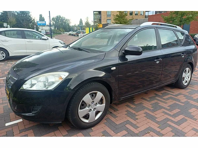 Kia cee'd 1.4 cvvt x-tra *, 66-ksv-9 - afbeelding 11 van  16