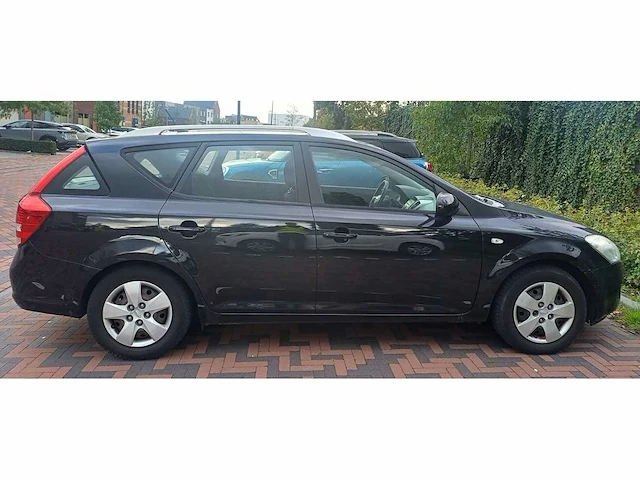 Kia cee'd 1.4 cvvt x-tra *, 66-ksv-9 - afbeelding 13 van  16