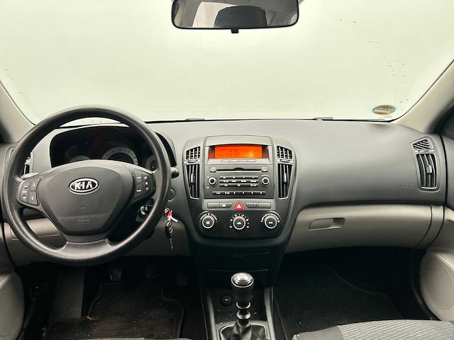 Kia cee'd 1.6 cvvt x-tra 2010 - afbeelding 6 van  17