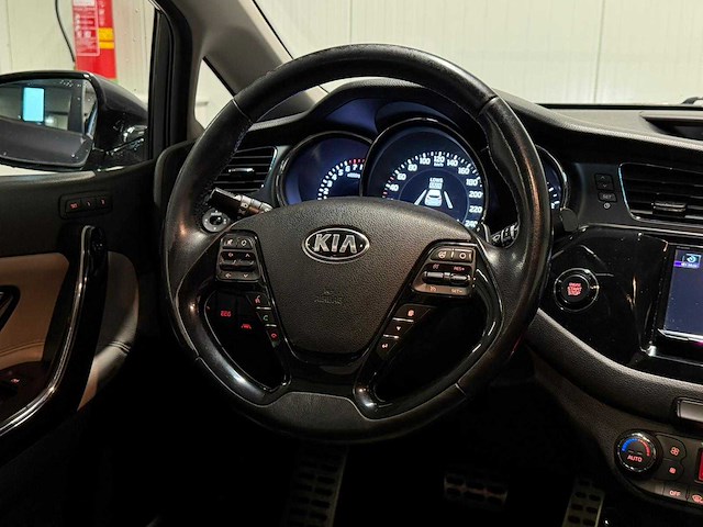 Kia cee'd 1.6 gdi plus pack 2012 | g-101-vs iaw - afbeelding 13 van  27