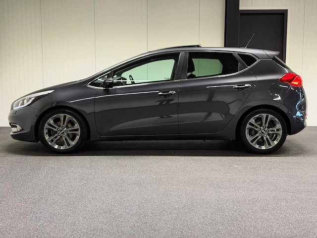 Kia cee'd 1.6 gdi plus pack 2012 | g-101-vs iaw - afbeelding 25 van  27