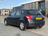 Kia cee'd 1.6 x-executive 2010 | 15-lkl-1 iaw - afbeelding 32 van  59