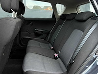 Kia cee'd 1.6 x-executive 2010 | 15-lkl-1 iaw - afbeelding 21 van  59