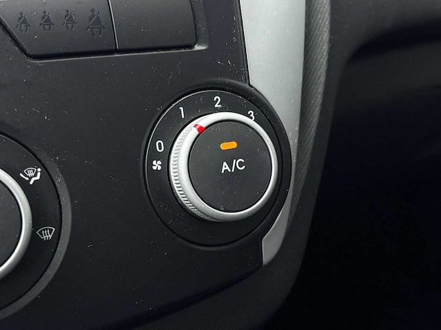 Kia cee'd 1.6 x-executive 2010 | 15-lkl-1 iaw - afbeelding 25 van  59