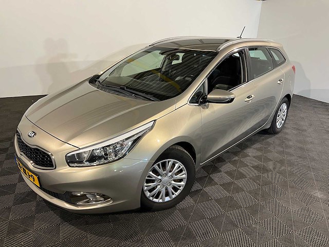 Kia cee'd sportswagon 1.6 gdi plus pack, 71-zkj-9 - afbeelding 1 van  21