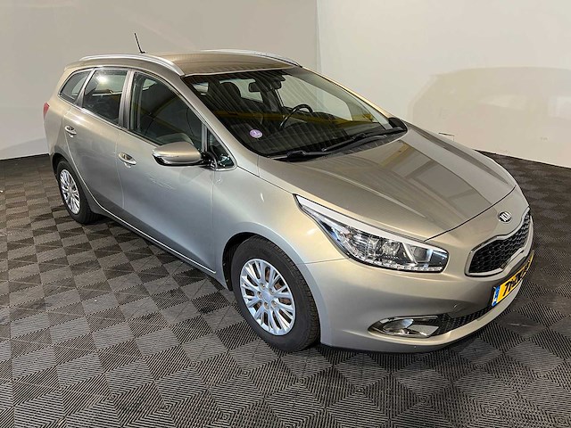 Kia cee'd sportswagon 1.6 gdi plus pack, 71-zkj-9 - afbeelding 21 van  21