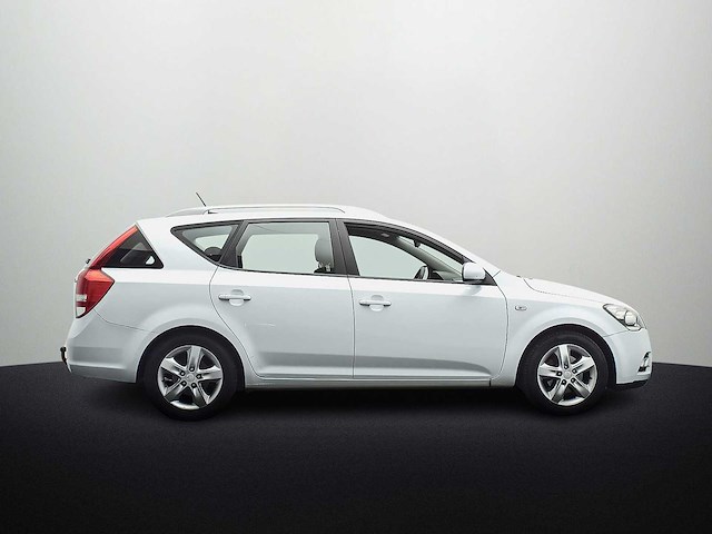 Kia cee'd sporty wagon 1.4 cvvt seven 2011 - afbeelding 2 van  16