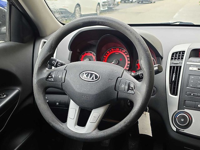 Kia cee'd sporty wagon 1.4 cvvt x-tra 2009 | 99-kgd-8 - afbeelding 25 van  27