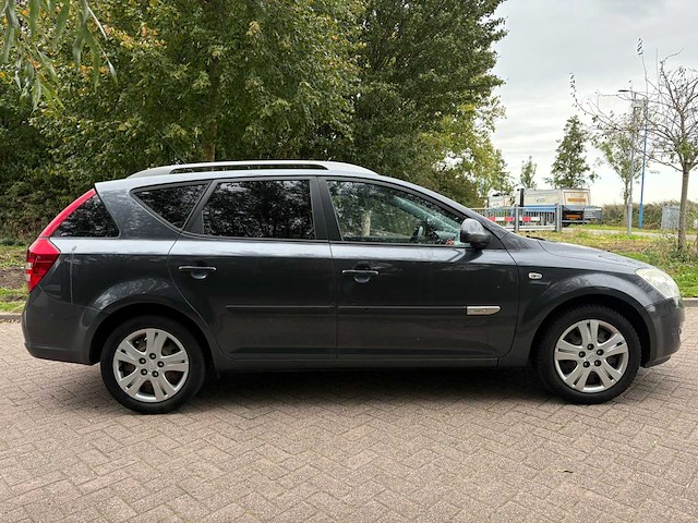 Kia cee'd sporty wagon 1.4 x-ecutive ,17-gzv-2 - afbeelding 4 van  16