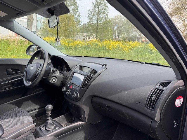 Kia cee'd sporty wagon 1.4 x-tra, 02-zr-jb - afbeelding 12 van  14