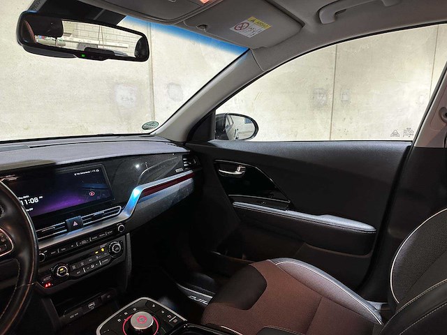 Kia e-niro dynamicline 64 kwh 204pk 2020 (origineel-nl + 1e eigenaar), j-072-tk - afbeelding 10 van  39