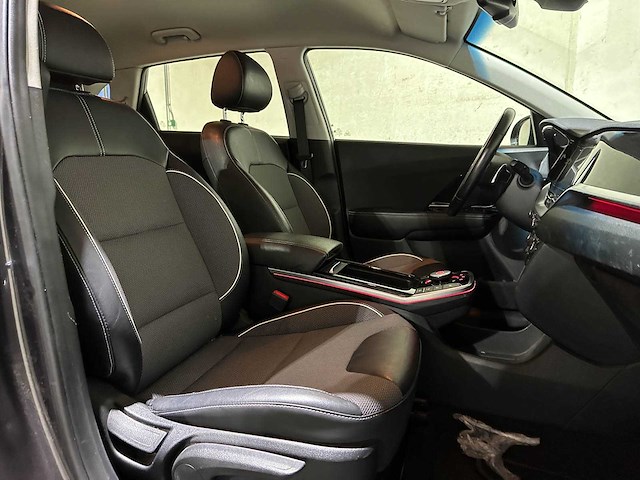 Kia e-niro dynamicline 64 kwh 204pk 2020 (origineel-nl + 1e eigenaar), j-072-tk - afbeelding 31 van  39