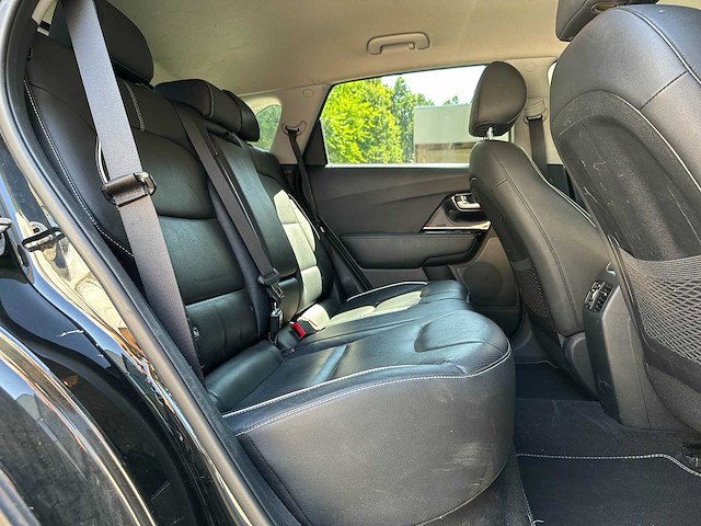 Kia e-niro executiveline 64 kwh 204pk 2019 (origineel-nl + 2e eigenaar), g-935-sh - afbeelding 38 van  49