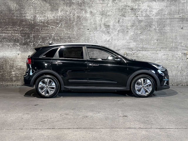 Kia e-niro executiveline 64 kwh 204pk 2019 (origineel-nl + 2e eigenaar), g-935-sh - afbeelding 9 van  49