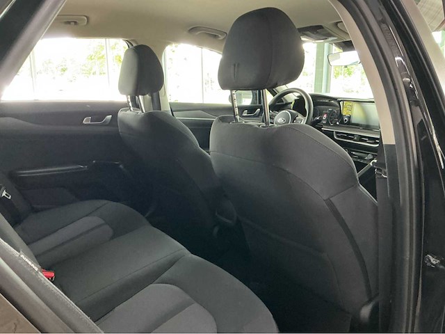 Kia k5 lx | 1.6 t-gdi | 2021 | 182 pk | 8 traps automaat | 45.100 km | btw auto - afbeelding 15 van  31