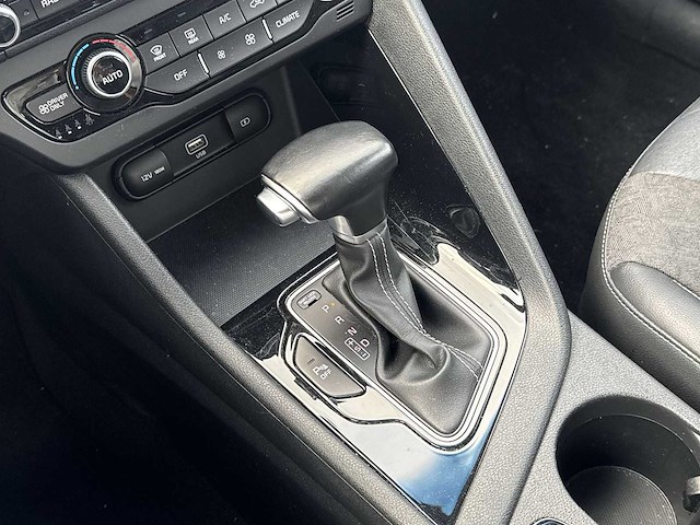 Kia niro 1.6 gdi hybrid executive line 2019 | g-749-bl - afbeelding 15 van  31
