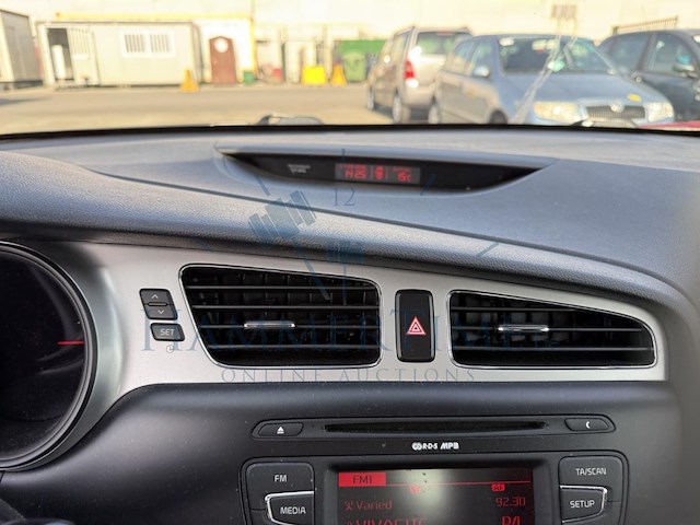 Kia pro_cee'd - 2013 1.6 crdi lounge isg, 2013 - afbeelding 8 van  27