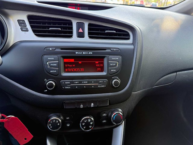 Kia pro_cee'd 1.4 cvvt nav.pl.pack 8 * g-527-ks - afbeelding 6 van  19