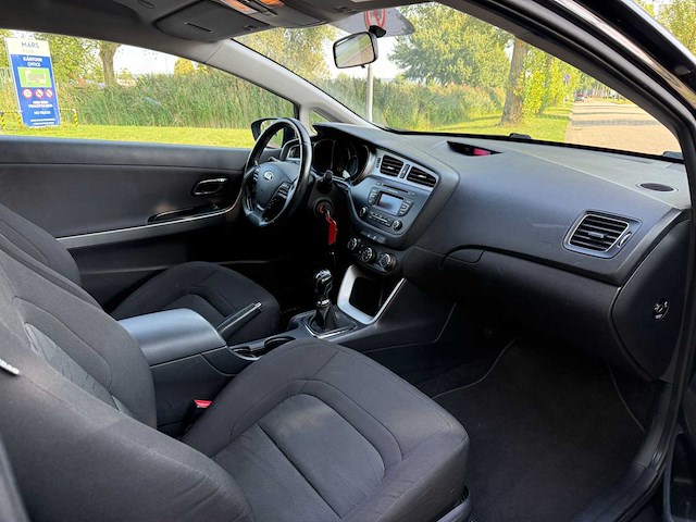 Kia pro_cee'd 1.4 cvvt nav.pl.pack 8 * g-527-ks - afbeelding 17 van  19