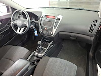 Kia pro_cee'd 1.4 cvvt x-ecutive; 43-njz-8 - afbeelding 11 van  13