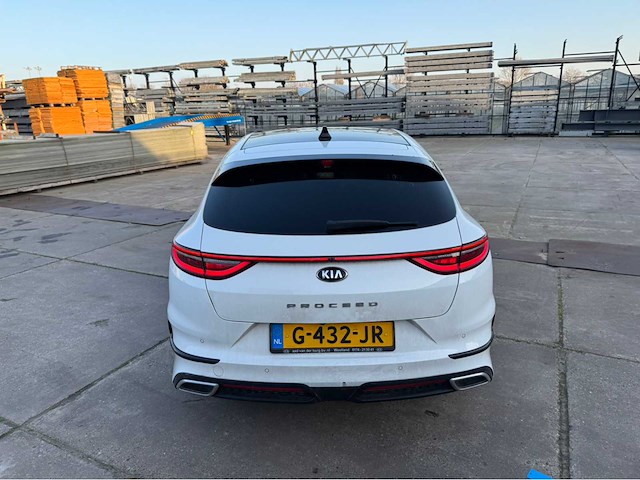 Kia proceed personenauto - afbeelding 3 van  3