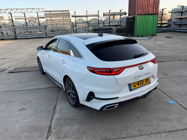 Kia proceed personenauto - afbeelding 12 van  13